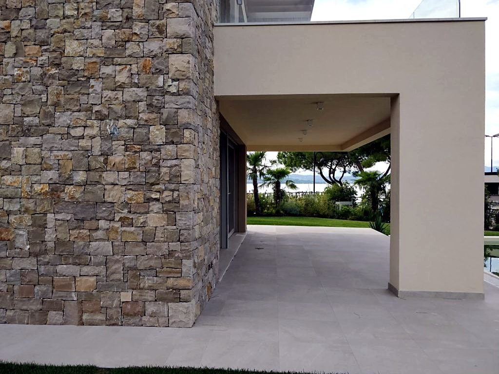 Luxusvilla direkt am See, Sirmione